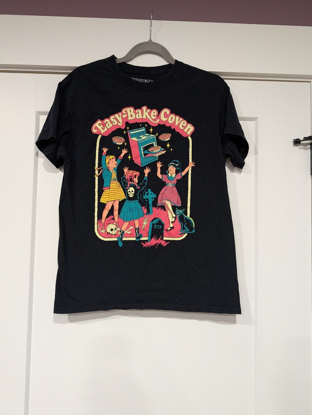 Creepy Co. Easy-Bake Coven Graphic T-shirt, Size M